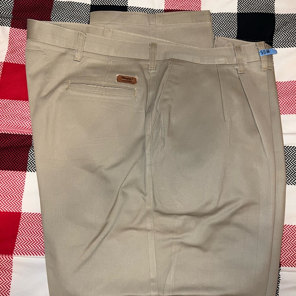 Wrangler Riata dress pants in like new condition.